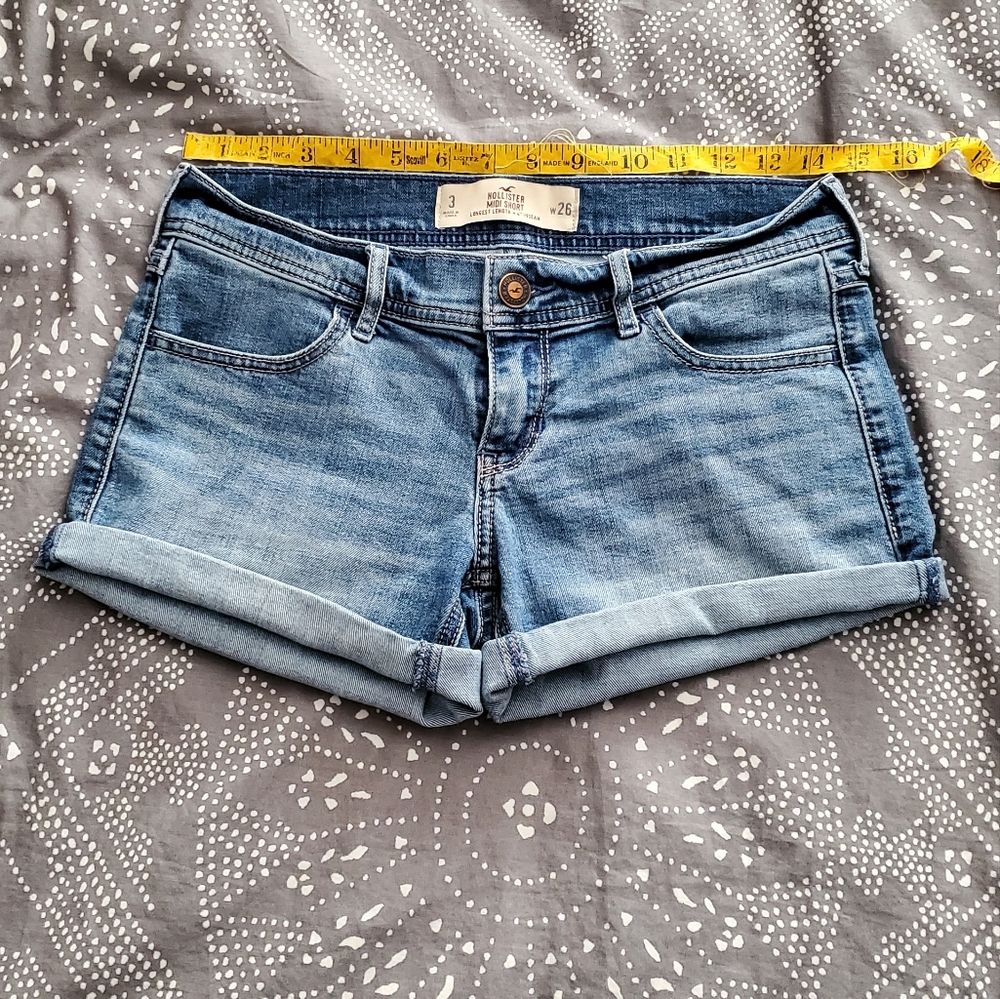 Donating end of December. Make an offer. Vintage style Hollister Jean Shorts